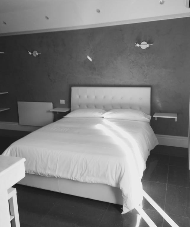 Palazzo Eliss Bed & Breakfast Margherita Di Savoia Cameră foto