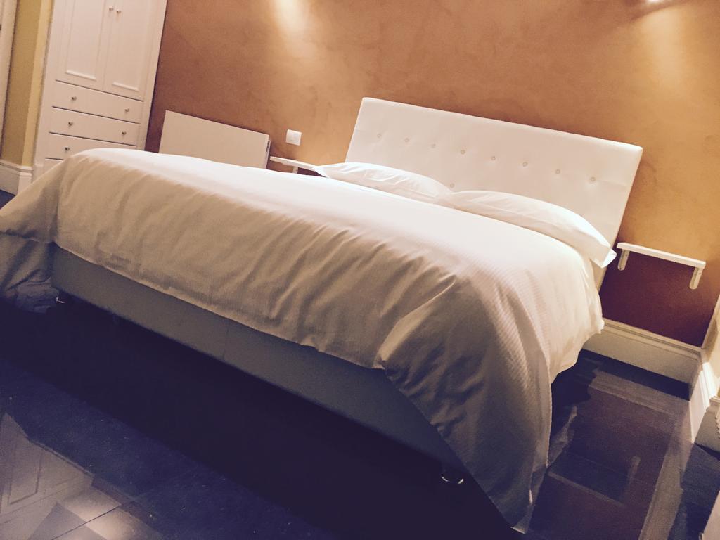 Palazzo Eliss Bed & Breakfast Margherita Di Savoia Exterior foto